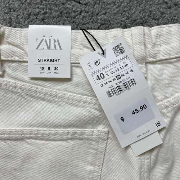 Zara High Risa Ankle Length Straight Jeans in Cream - Picture 4 of 4